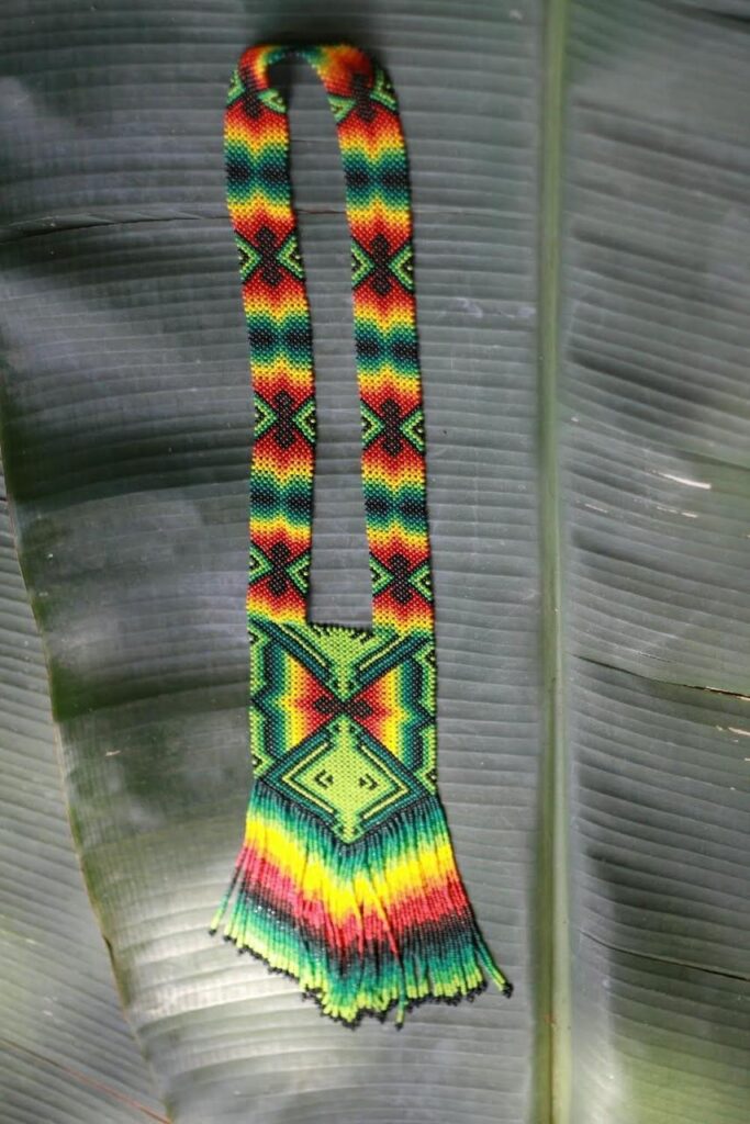 Colar de miçangas